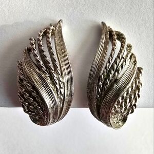 Vintage earrings by Lisner leaf feather wing abstract swoop silver tone